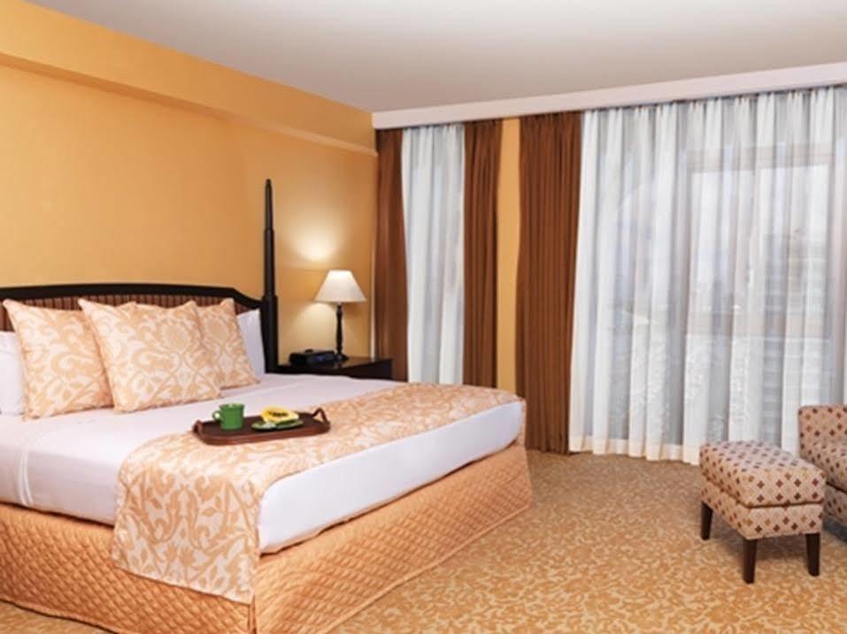 Hilton Grand Vacations Club At Hilton Hawaiian Village Resort